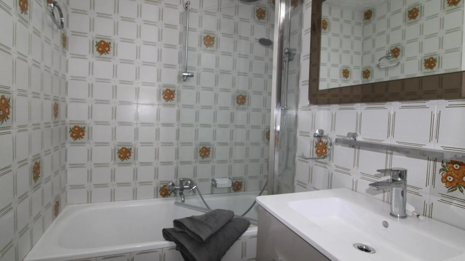 Apartamento De Tres Dormitorios Vistas Al Mar - Hisp-288-58 エンプリアブラバ スペイン