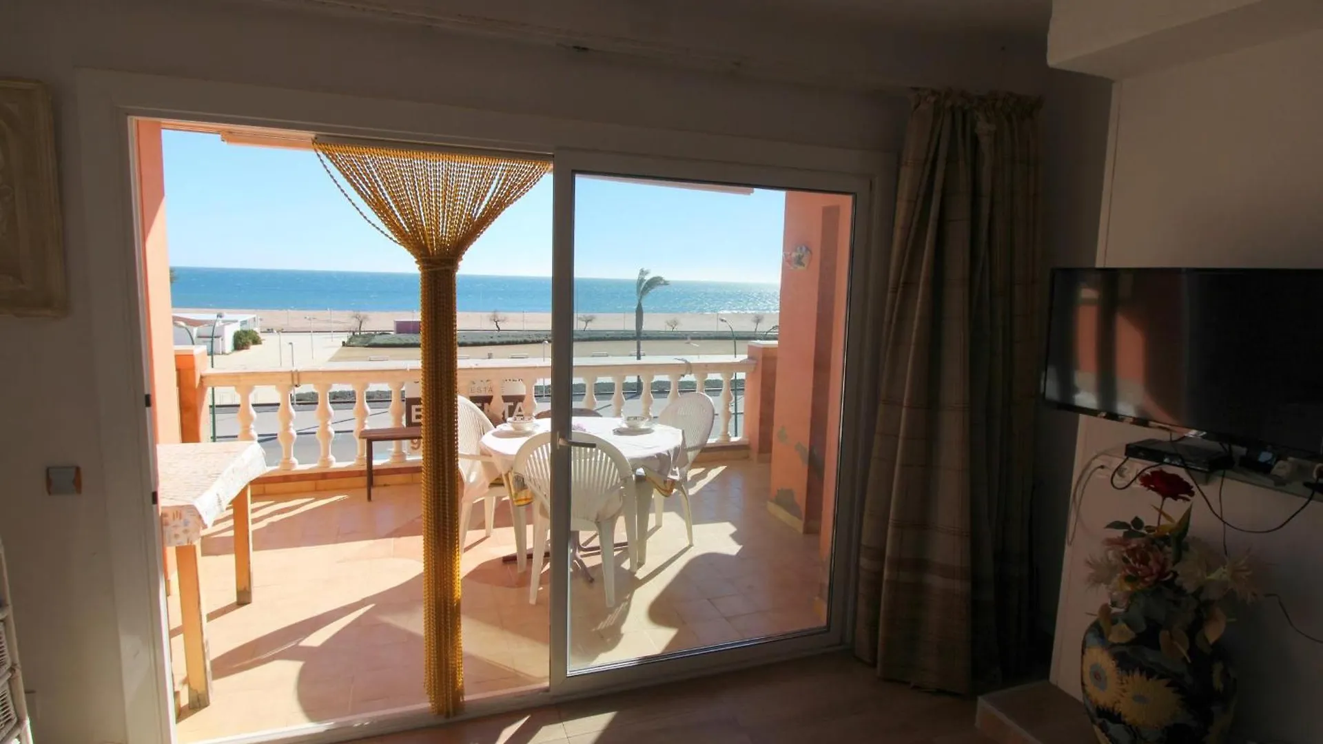 Apartamento De Tres Dormitorios Vistas Al Mar - Hisp-288-58 エンプリアブラバ 0*,