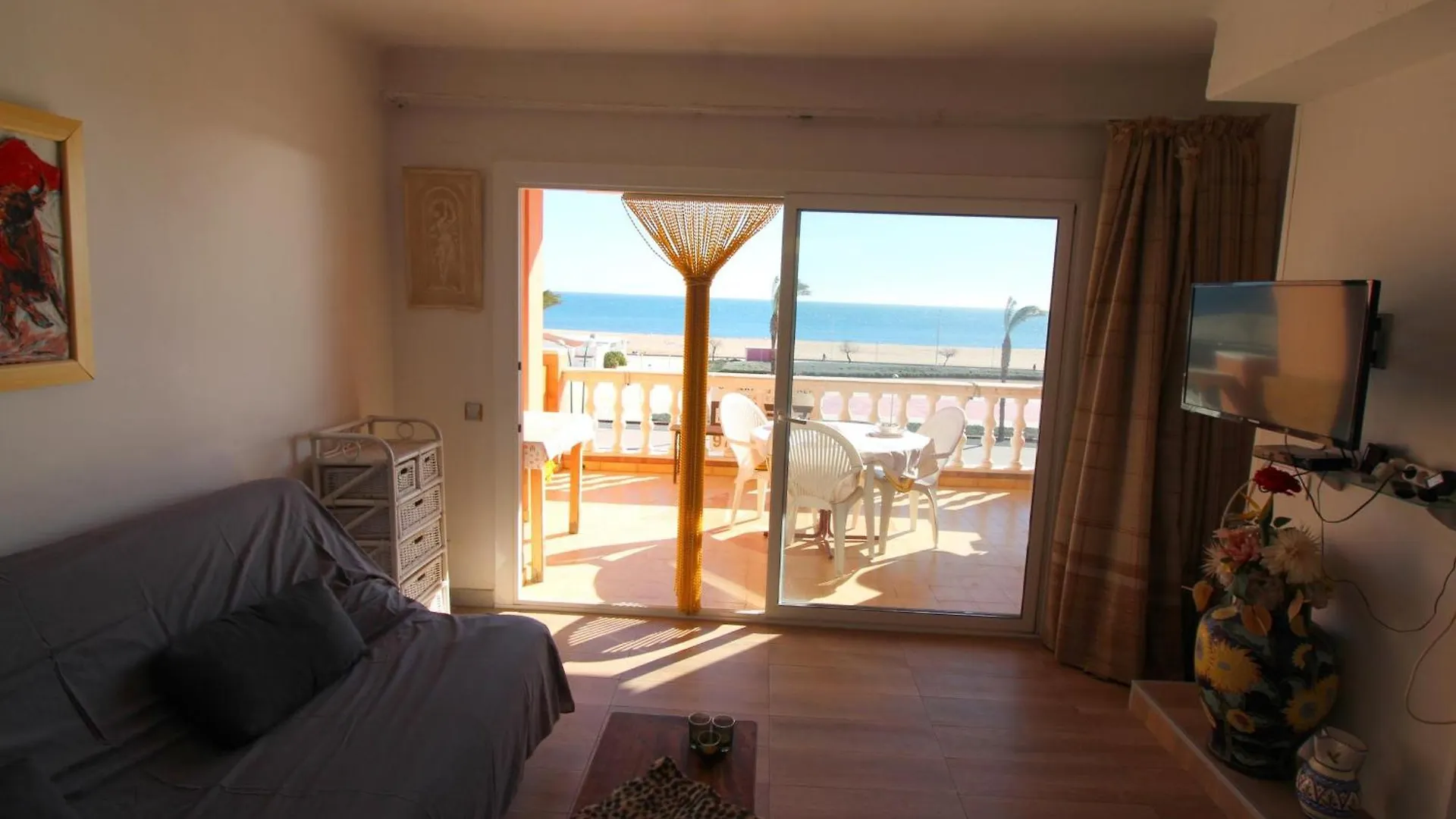 Apartamento De Tres Dormitorios Vistas Al Mar - Hisp-288-58 エンプリアブラバ アパート